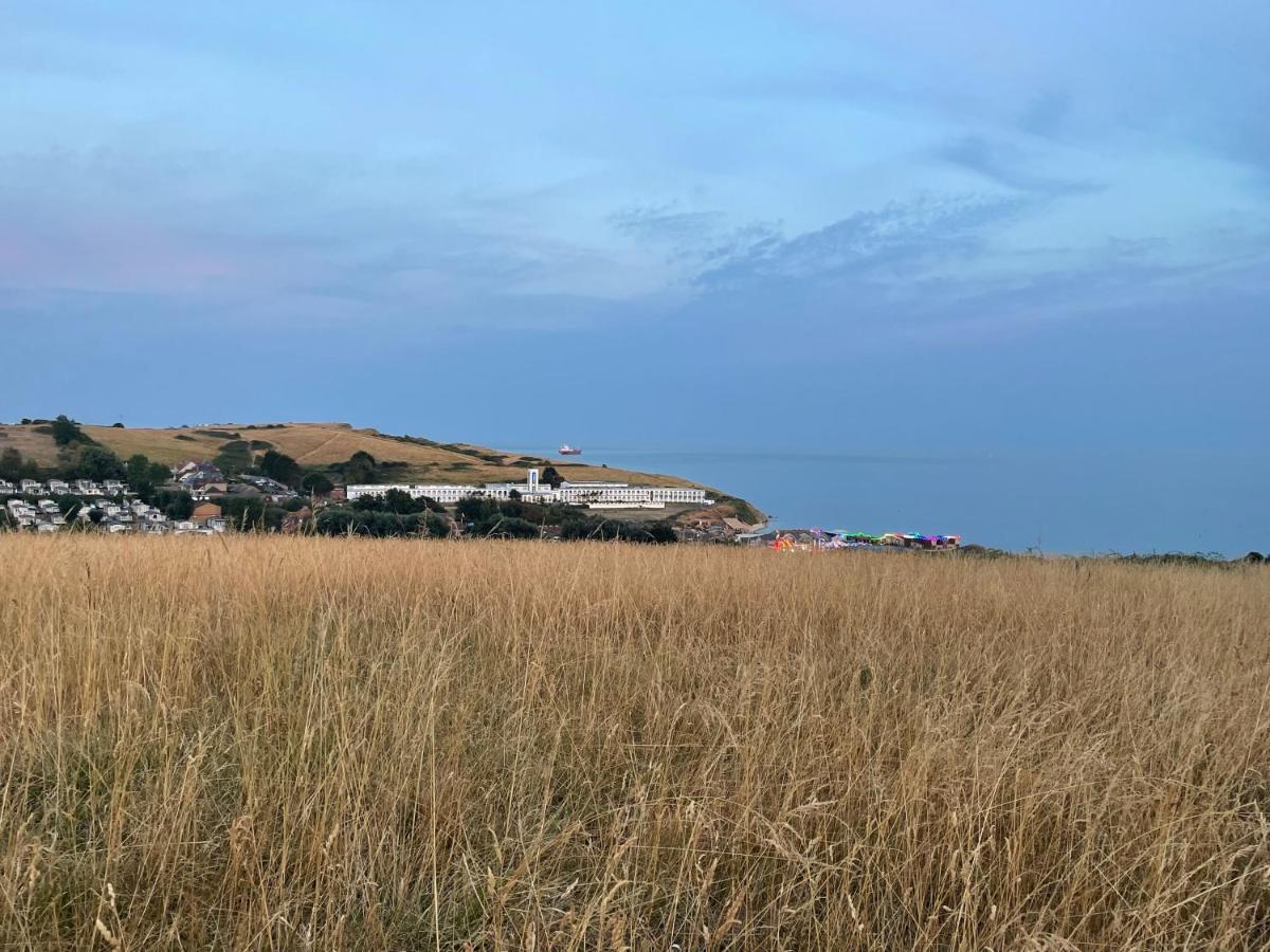 Готель Weymouth Bay Preston  Екстер'єр фото