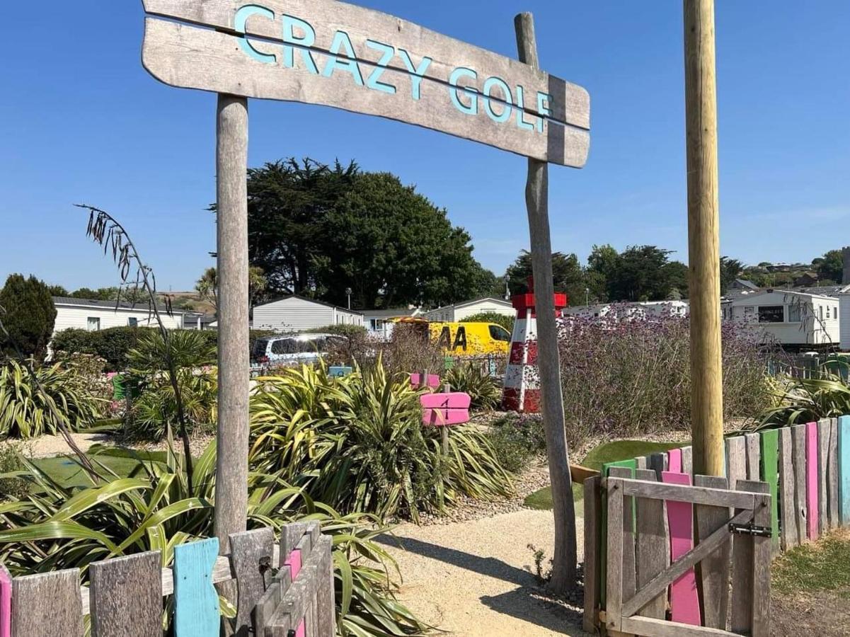 Готель Weymouth Bay Preston  Екстер'єр фото